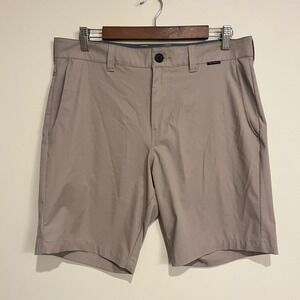 Travis Mathew Golf Shorts Chino Flat Front Performance Khaki Taupe Size 32